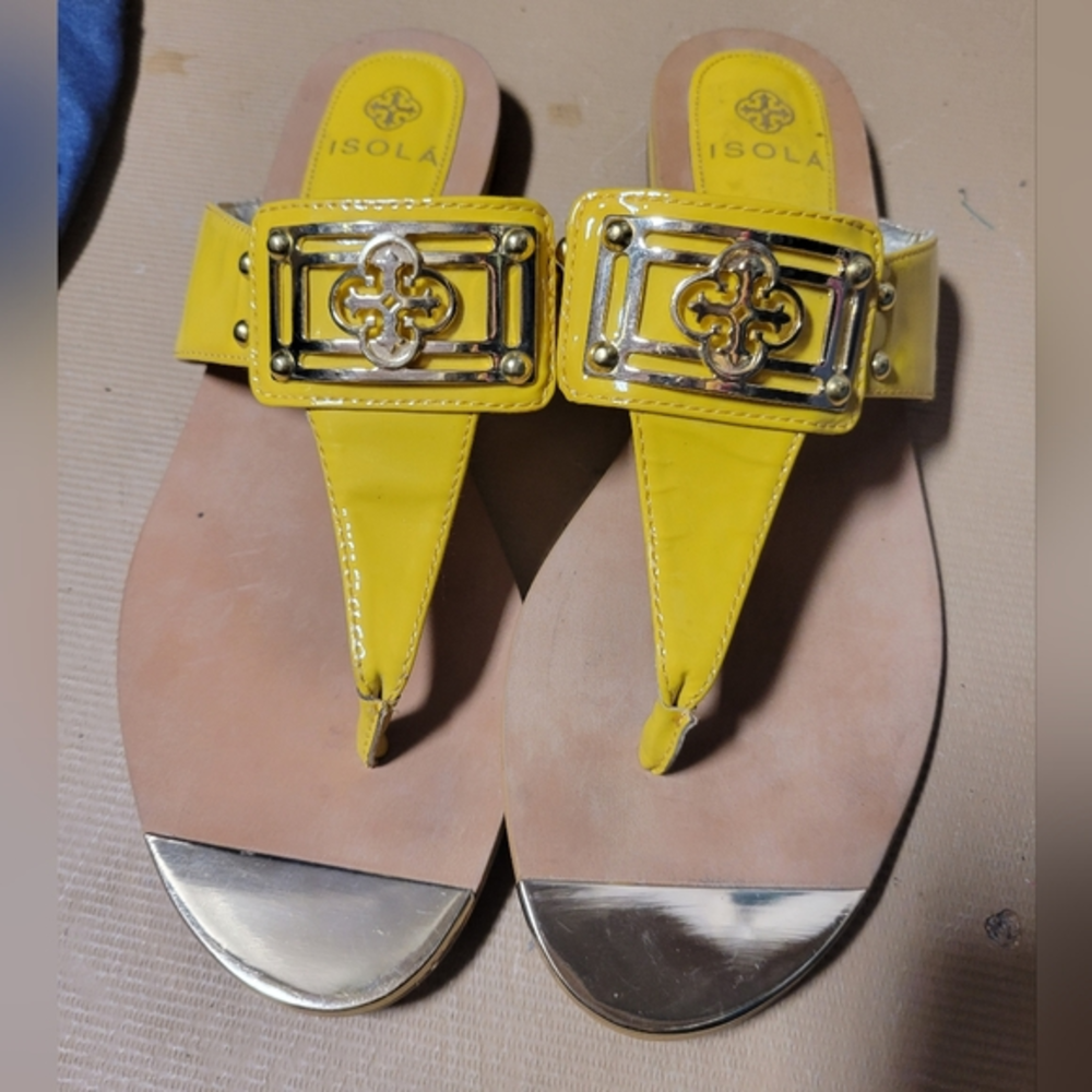 Isola Size 7.5 Ladies Flip Flop Sandals